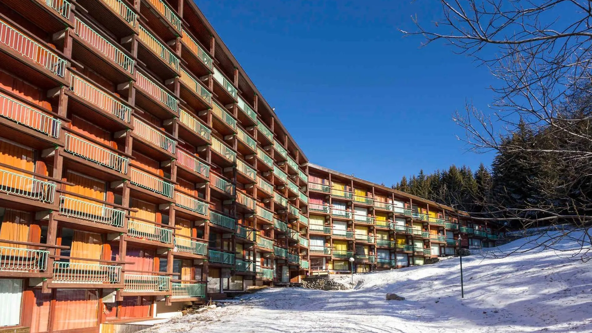 Apartment Studio Renove Au Pied Des Pistes, Balcon Sud, Pres Des Commerces Et Navettes - Fr-1-346-368 Les Arcs  France